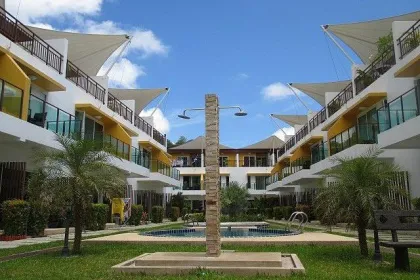 Moderno adosado de 3 habitaciones en alquiler en Kamala, Phuket