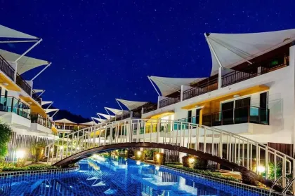 Moderno adosado de 3 habitaciones en alquiler en Kamala, Phuket