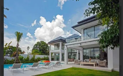 Villa de luxe 5 chambres avec vue sur le golf à Laguna Phuket