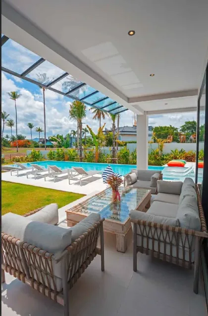 Villa de luxe 5 chambres avec vue sur le golf à Laguna Phuket