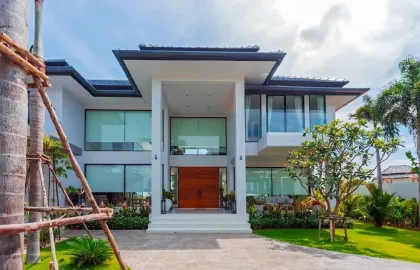 Villa de luxe 5 chambres avec vue sur le golf à Laguna Phuket