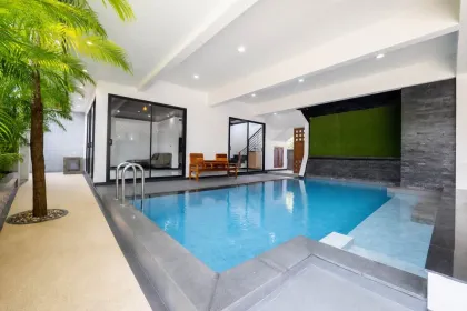 Villa independiente de 3 habitaciones con piscina privada en Thalang