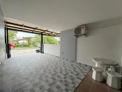 Maison en rangée 2 chambres, 2 salles de bain à louer à Kathu, Phuket
