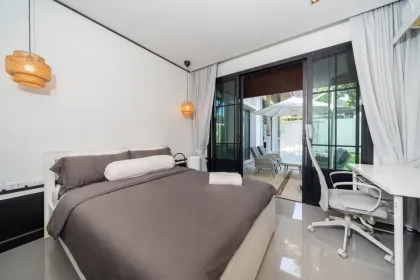 Villa con piscina de 2 dormitorios en alquiler en Cherng Talay, Phuket