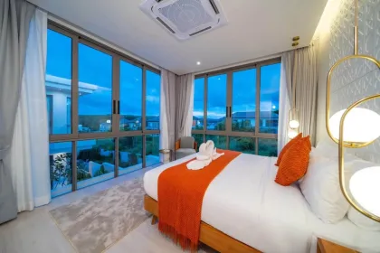 Zu Vermieten | Moderne Privatvilla mit Pool in Pasak, Bang Tao