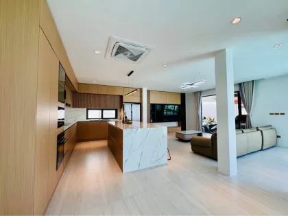 Villa moderne de luxe avec piscine neuve, 4 chambres 4 salles de bain à Rawai