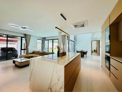Villa moderne de luxe avec piscine neuve, 4 chambres 4 salles de bain à Rawai