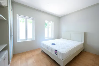 Geräumige 4-Zimmer-Familienvilla zur Miete in Chalong