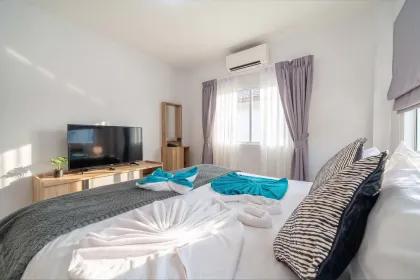 Geräumige 4-Schlafzimmer- und 3-Badezimmer-Villa zur Miete in Mana Kathu Lake