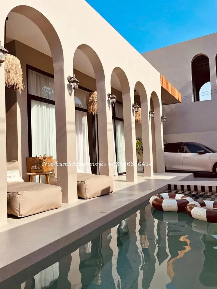 Neue luxuriöse moderne mediterrane Villa mit Privatpool zu vermieten