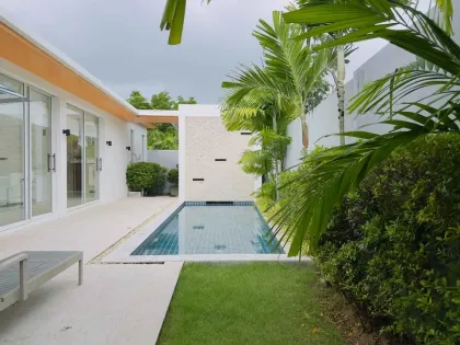 Villa con piscina privada en alquiler en Nai Harn, Phuket