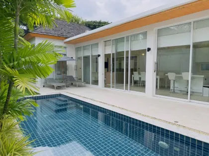 Villa con piscina privada en alquiler en Nai Harn, Phuket