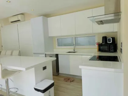 Villa con piscina privada en alquiler en Nai Harn, Phuket