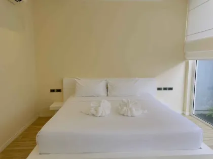 Villa con piscina privada en alquiler en Nai Harn, Phuket