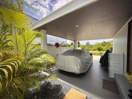 Villa avec piscine acceptant les animaux à louer à Thalang