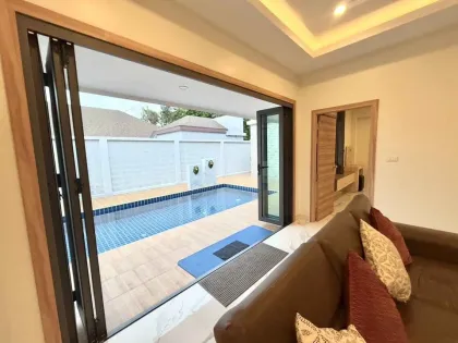 Villa Moderne avec Piscine 2 Chambres 3 Salles de Bain à Chalong