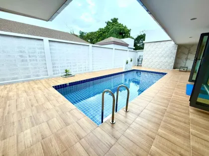 Villa Moderne avec Piscine 2 Chambres 3 Salles de Bain à Chalong