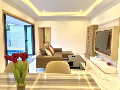 Villa Moderne avec Piscine 2 Chambres 3 Salles de Bain à Chalong