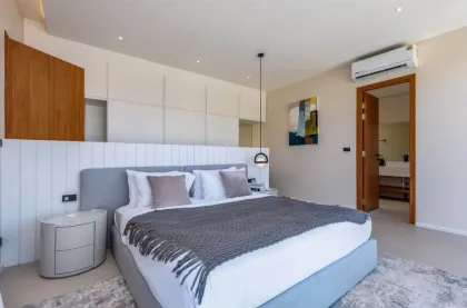 Exclusive Luxury Pool Villa with 4 Beds and 5 Baths for Rent in Rawai Phuket