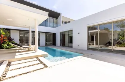 Exclusive Luxury Pool Villa with 4 Beds and 5 Baths for Rent in Rawai Phuket