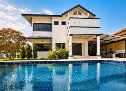 Spacious 5-Bedroom Private Pool Villa for Rent in Chalong