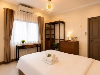 Spacious 5-Bedroom Private Pool Villa for Rent in Chalong