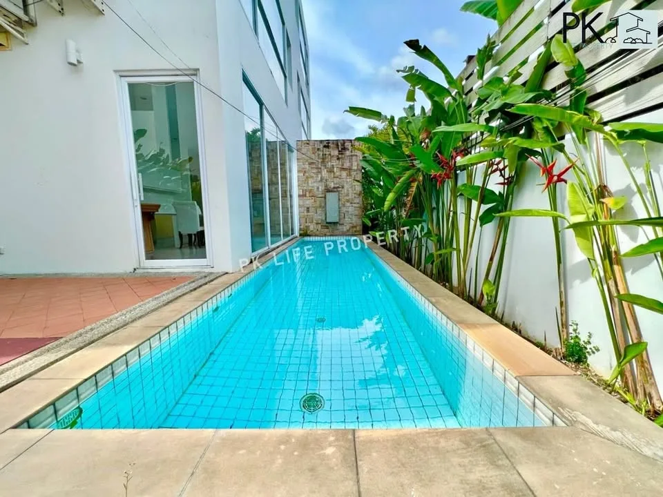 Villa Familiale 4 Chambres avec Piscine à Louer à Koh Kaew