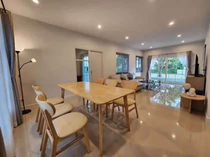 Europäisches Landhausstil-Villa zur Miete in ANASIRI Pa Klok