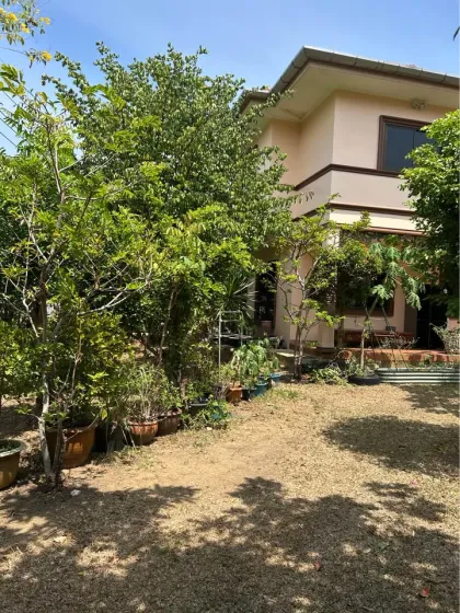 Дом с 3 спальнями и 2 ванными комнатами для аренды в Land & Houses Village, Чалонг