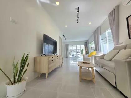 Newly Renovated 2-Bedroom 2-Bathroom House for Rent in Pa Klok
