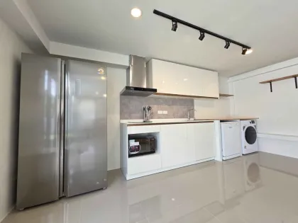 Newly Renovated 2-Bedroom 2-Bathroom House for Rent in Pa Klok