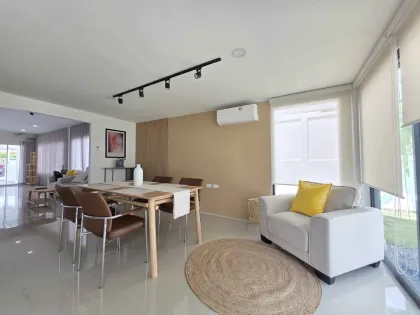 Newly Renovated 2-Bedroom 2-Bathroom House for Rent in Pa Klok
