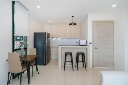 1 Schlafzimmer, 1 Badezimmer Apartment zur Miete in Patong