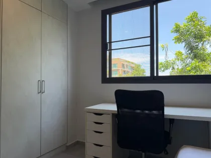Квартира с 2 спальнями и 2 ванными в The Tower II Condo, Чалонг