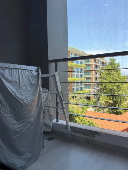 Квартира с 2 спальнями и 2 ванными в The Tower II Condo, Чалонг