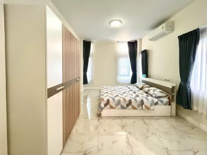 Villa amueblada de 3 dormitorios para alquiler en Phuket Villa Chao Fah 2