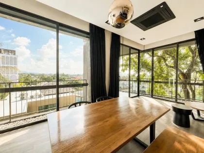 Eckwohnung mit Meerblick zur Miete in Rawai, Phuket