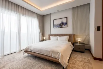 Luxuriöse 3-Schlafzimmer-Poolvilla zur Miete in Anchan Flora, Bang Tao