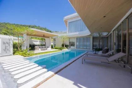 Villa de lujo con 4 dormitorios y piscina privada en alquiler en Rawai