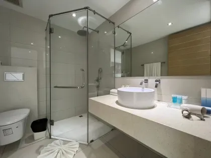 Apartamento de 2 habitaciones en alquiler en Kata con vista al mar