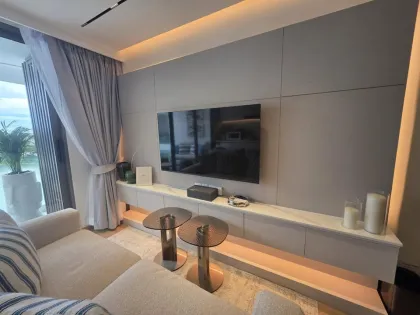 Luxury Lake View Condo with 2 Bedrooms and 2 Bathrooms