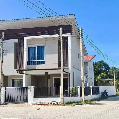 Hermosa casa esquinera de 3 dormitorios en alquiler en Thalang, Phuket