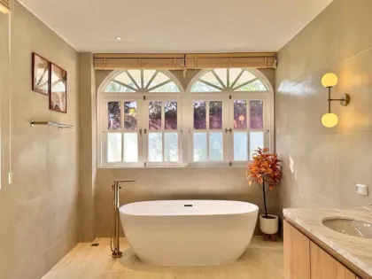 Luxury Beachfront Villa for Rent in Rawai - 4 Beds, 4 Baths