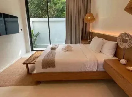 4-Bedroom, 5-Bathroom Pool Villa for Rent in Paklok