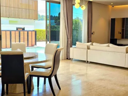 Luxuriöse 4-Zimmer-Poolvilla nahe IKEA zu vermieten