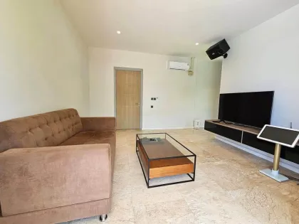 Luxuriöse 4-Zimmer-Poolvilla nahe IKEA zu vermieten