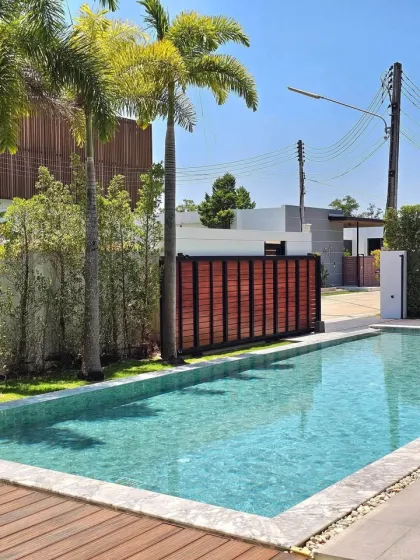Luxuriöse 4-Zimmer-Poolvilla nahe IKEA zu vermieten