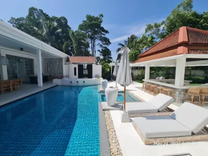 Villa de luxe 5 chambres avec piscine à Sai Taan, Kamala