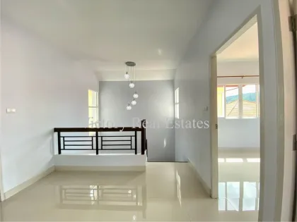 3 Schlafzimmer, 3 Badezimmer Villa zur Miete in Kathu