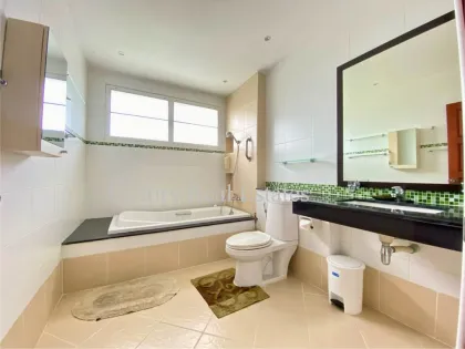 Villa 2 chambres 2 salles de bain avec piscine privée à louer à Kathu